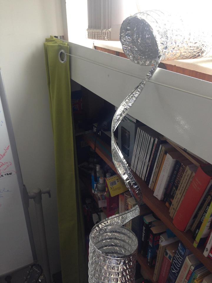 tuvāks skats uz saplāsto trubu